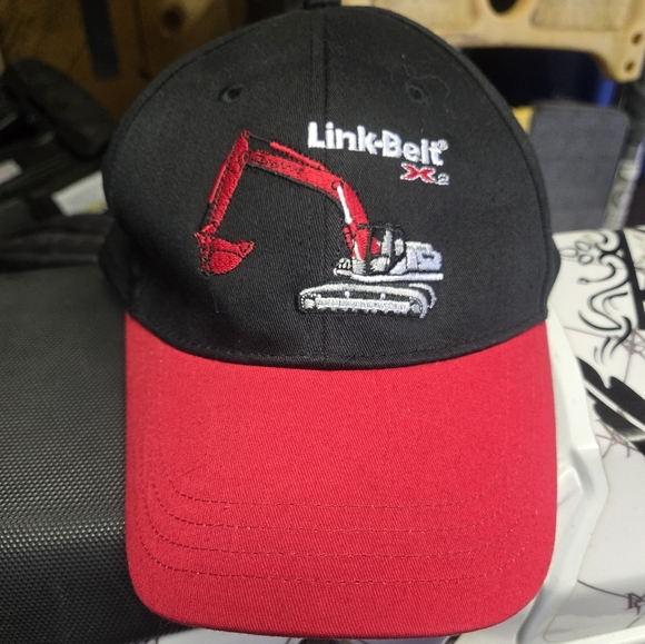 Hat - Picture 1 of 4